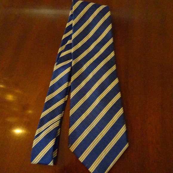 Gucci, Valentino Silk Mens Ties Like New Ties - Picture 5 of 6
